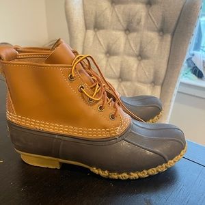 L.L Bean Womens Duck Boots Size 8